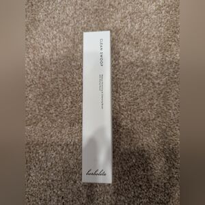 NIB Borboleta Clean Swoop Makeup Removing & Cleansing Brush W/ Drying Stand